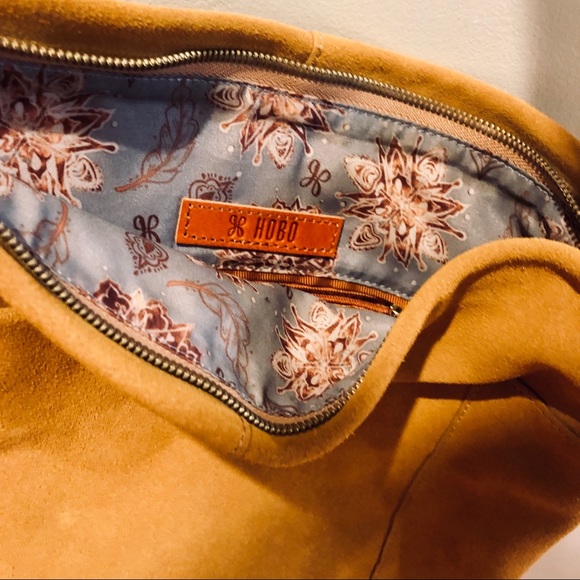 Hobo Crossbody Bag - Picture 2 of 3